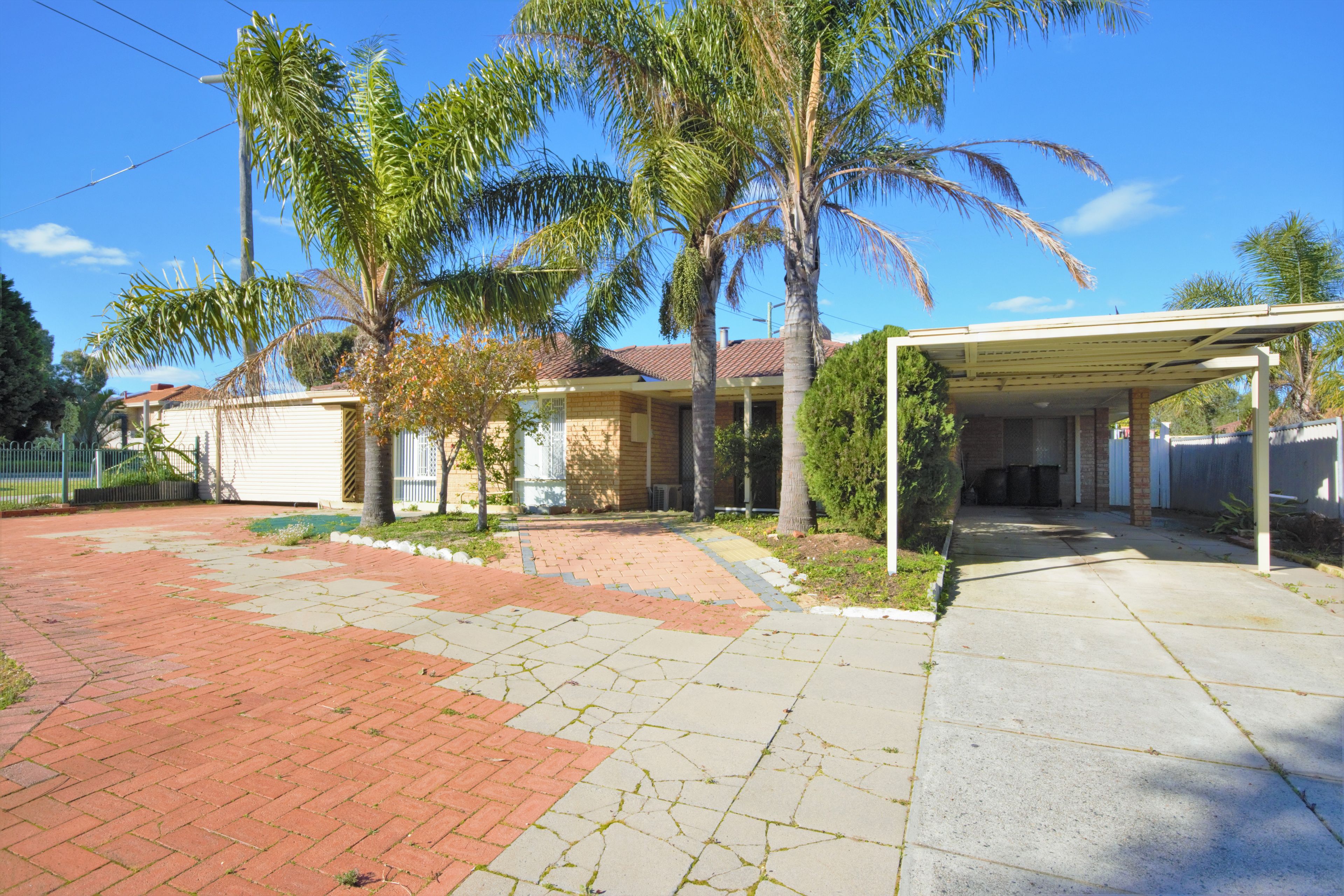 1 Knaphill Heights, Mirrabooka, WA 6061