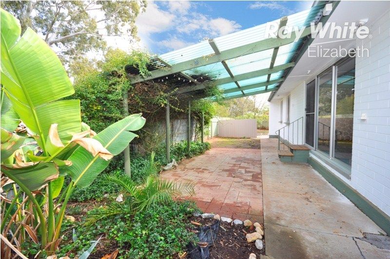 37 St Leonard Crescent, Elizabeth Downs SA 5113