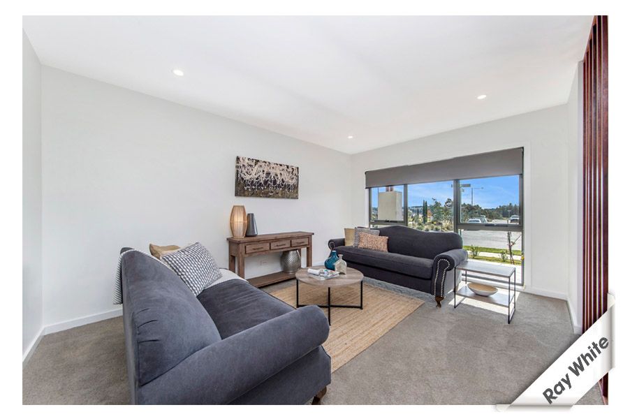 6 Bramwell Bend, Googong, NSW 2620