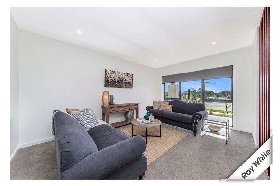 6 Bramwell Bend, Googong, NSW 2620