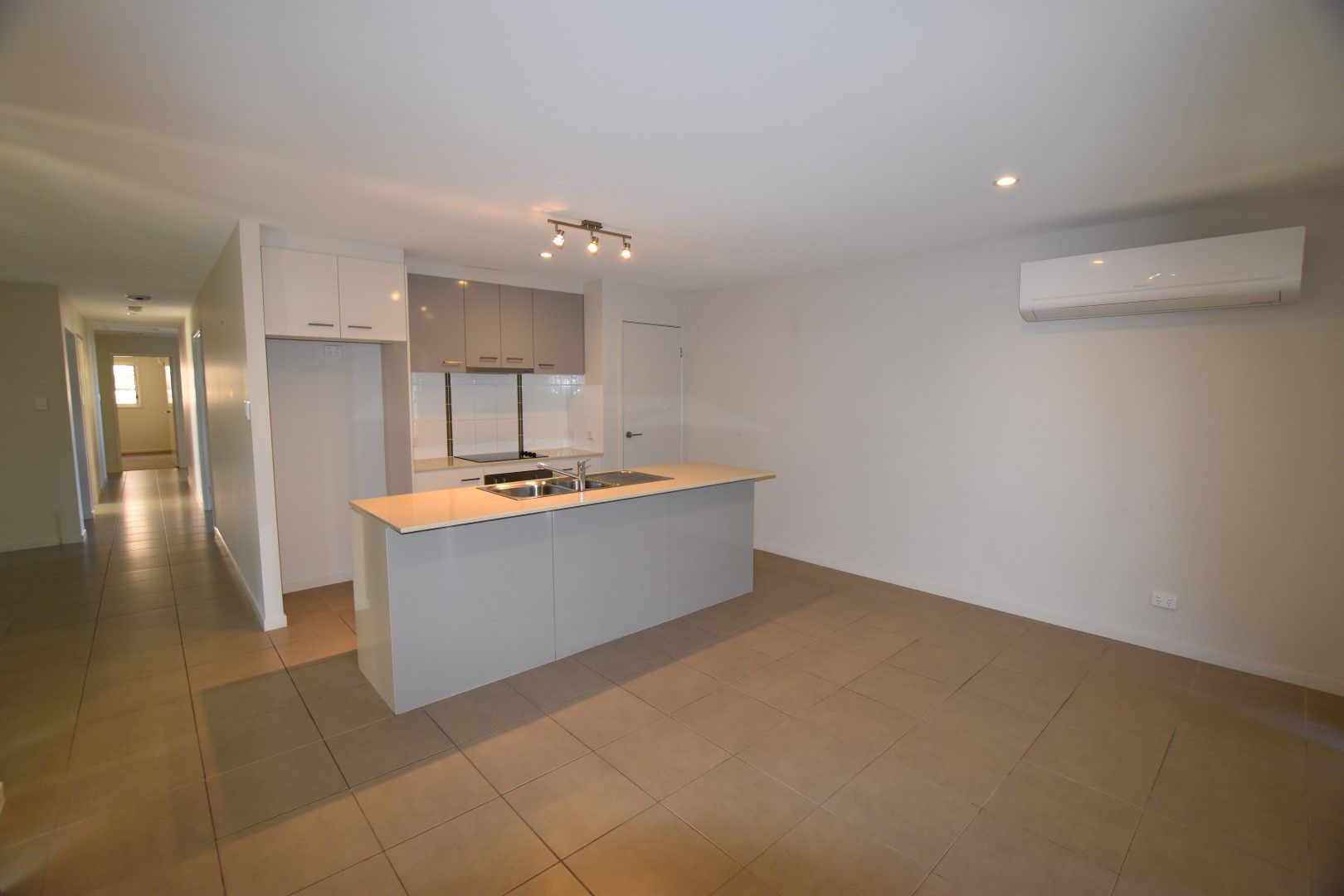 15 Beaver Avenue, South Gladstone, QLD 4680