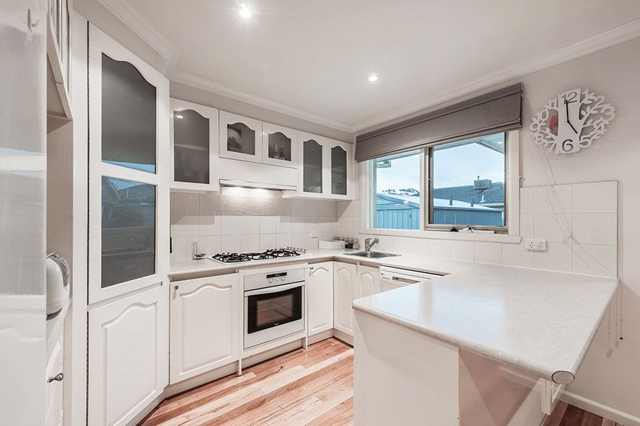 14 Dianne Avenue, Craigieburn, VIC 3064