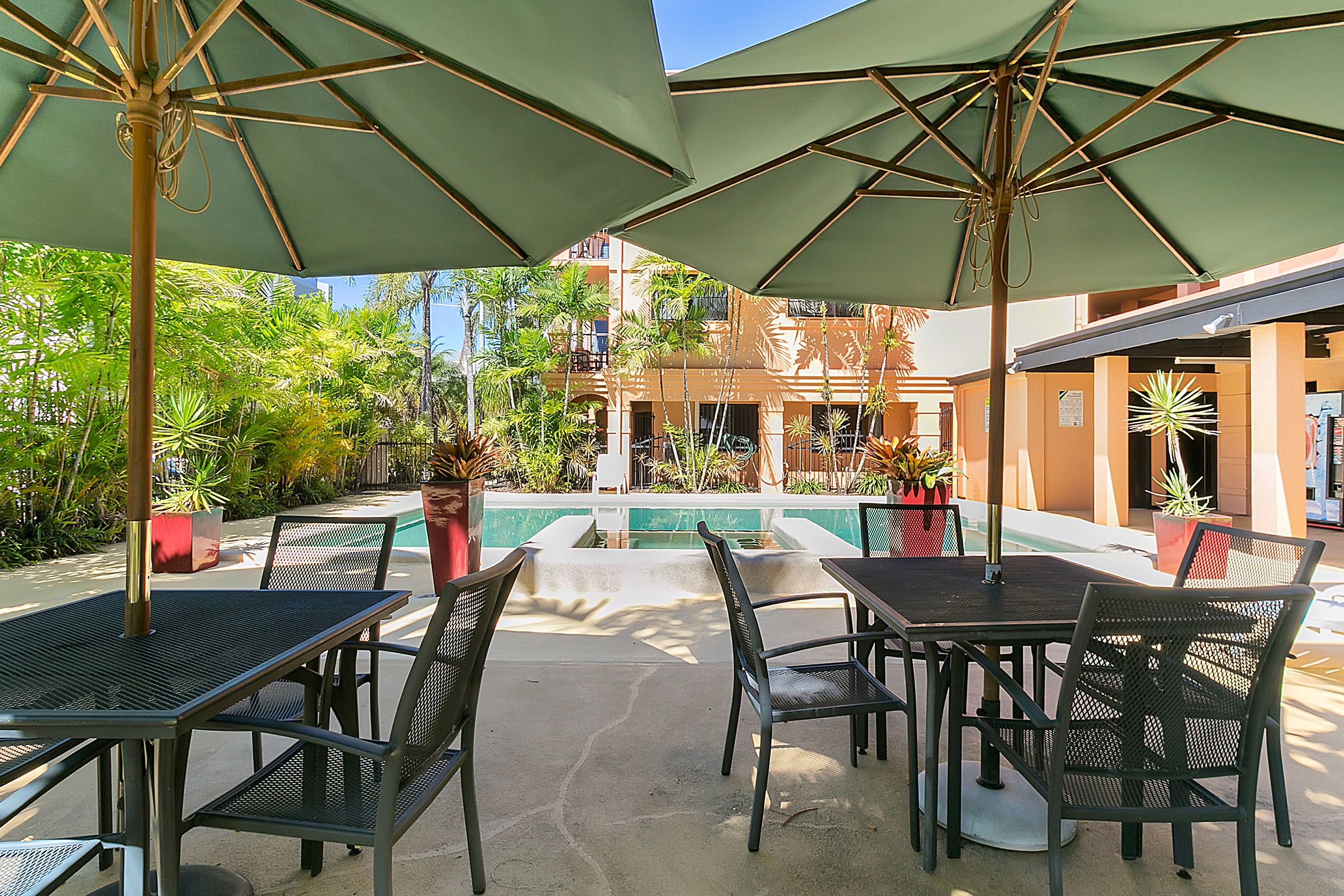 36/255 Lake Street, Cairns North, QLD 4870