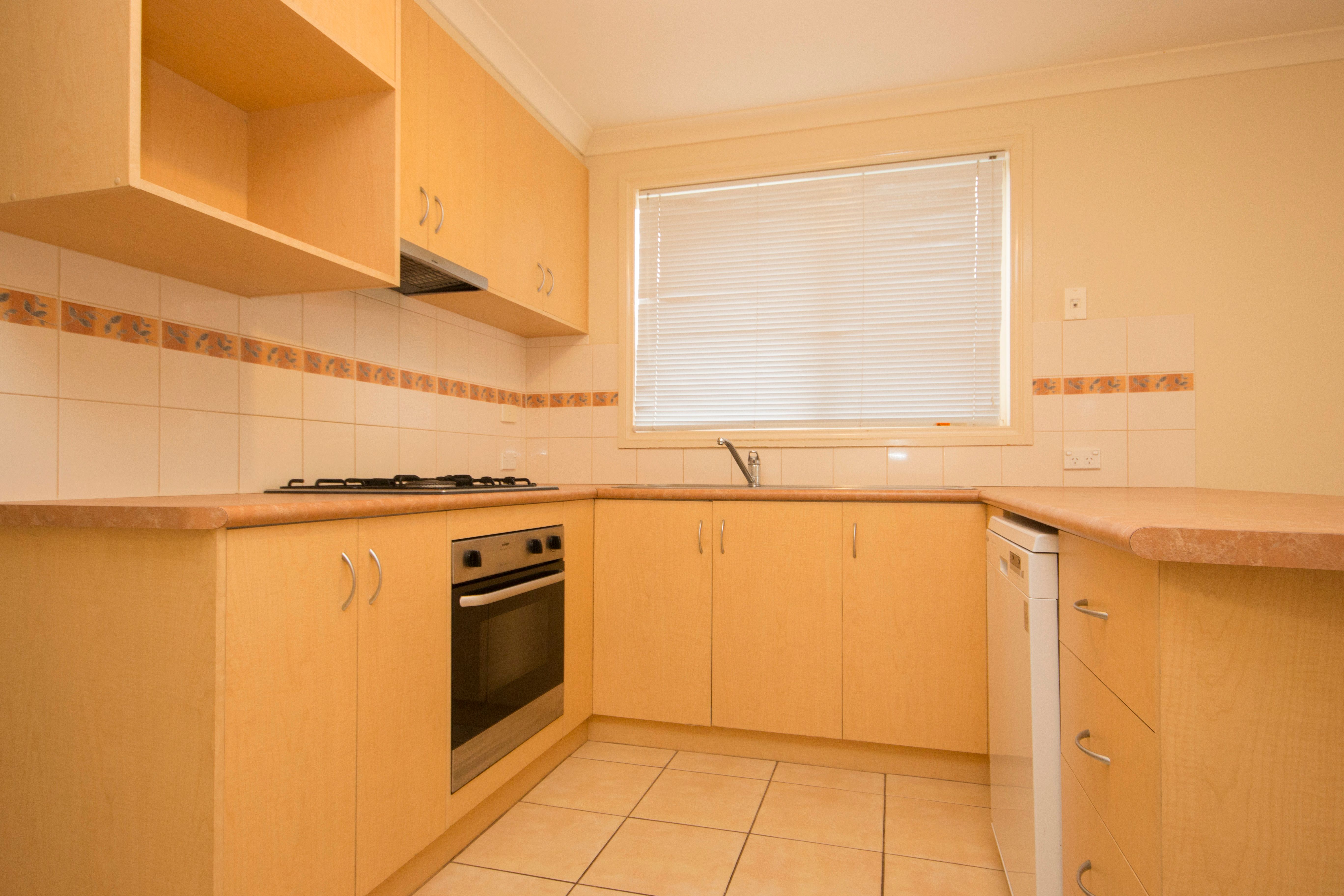 12 Parbury Avenue, Lake Gardens, VIC 3355