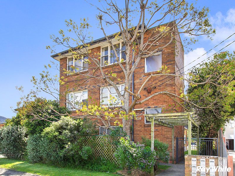 38 Pleasant Avenue, North Wollongong NSW 2500