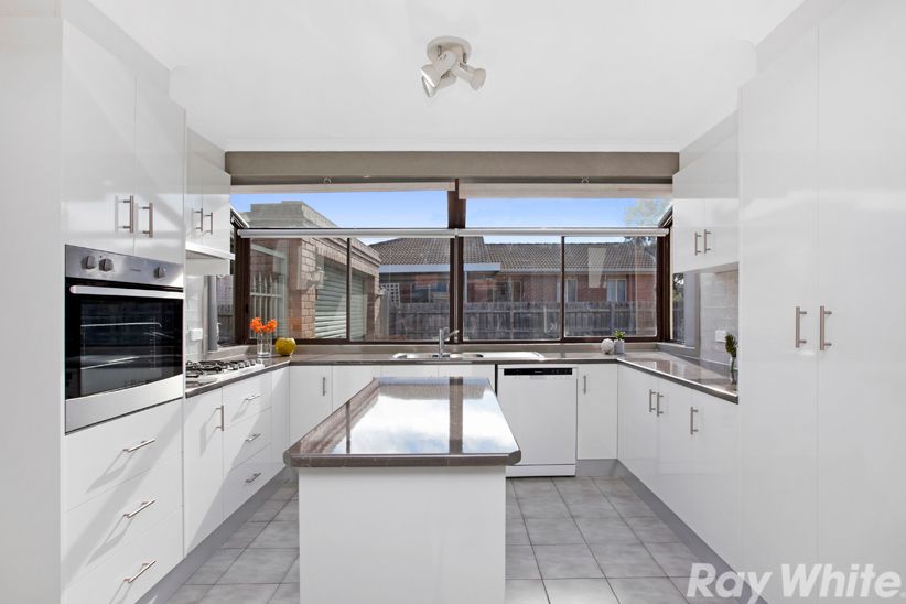 45 Hinkler Drive, Mill Park, VIC 3082