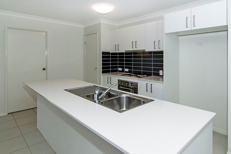 14 Goshawk Drive, Kleinton, QLD 4352