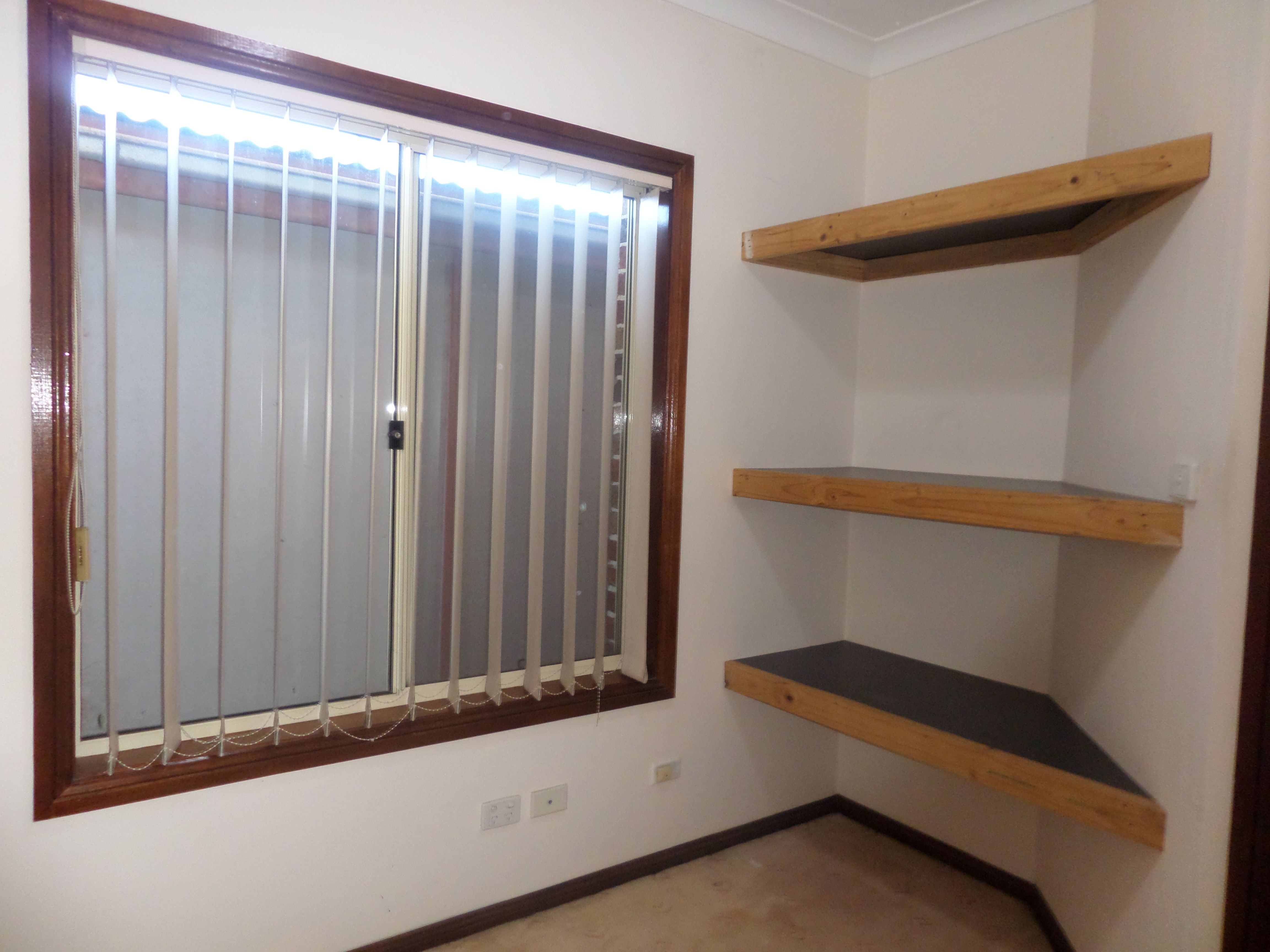 8 Dolphin Close, Green Valley, NSW 2168