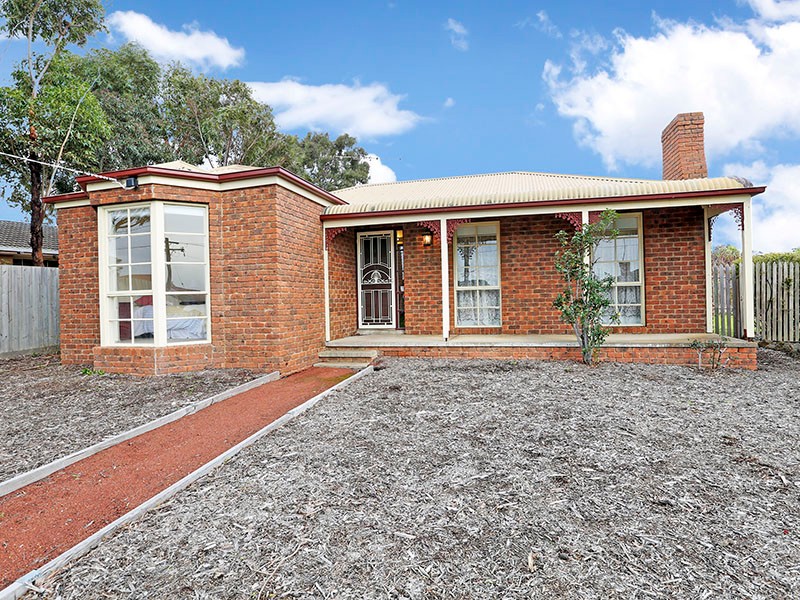 27 Gloucester Street, Grovedale, VIC 3216