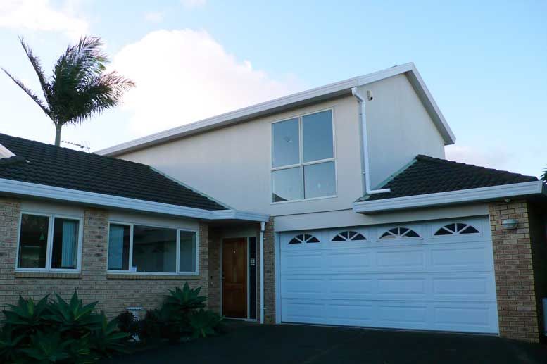 2/112 Golfland Drive, Howick, Manukau City