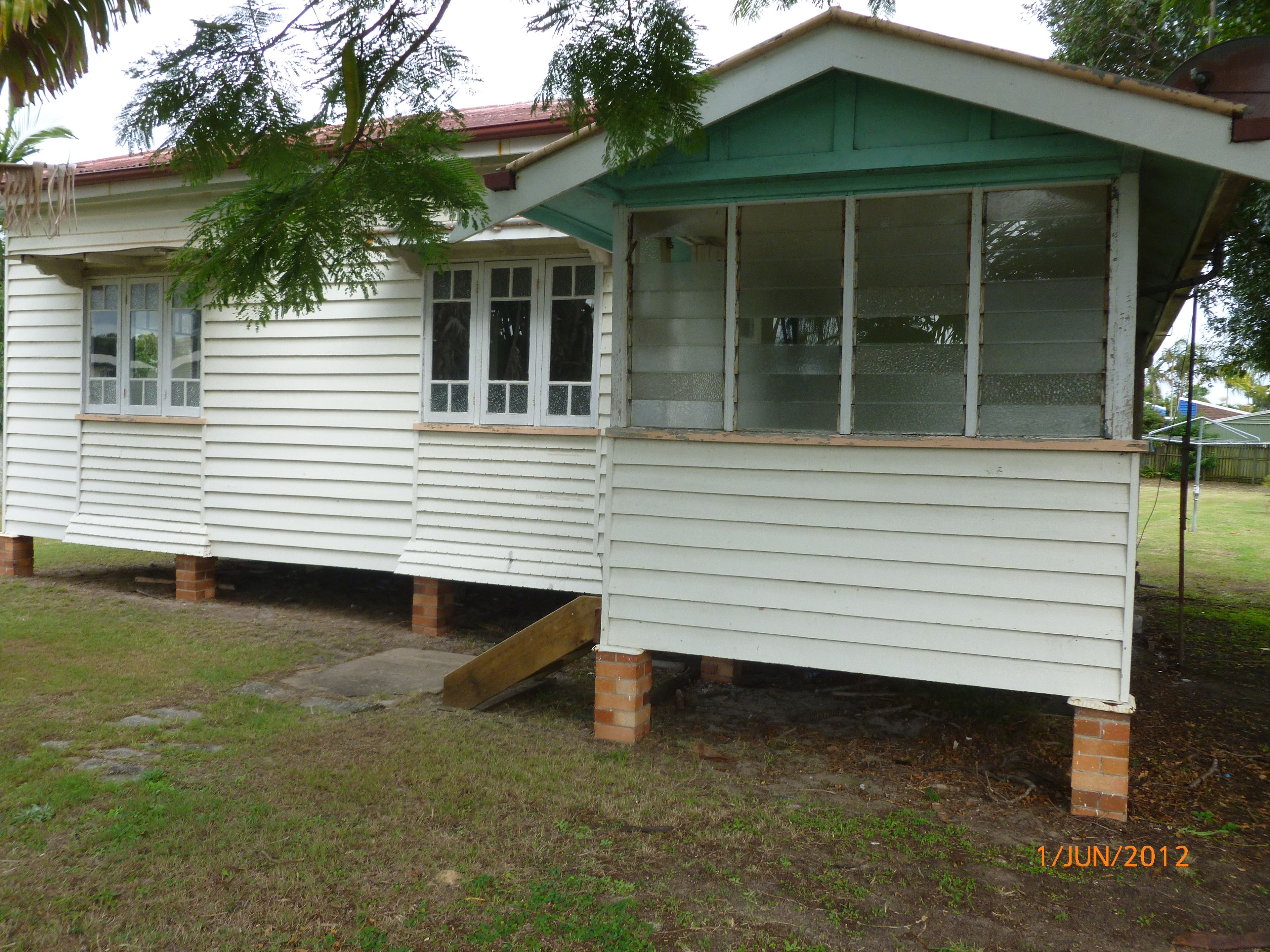 169 Cypress Street, Urangan, QLD 4655