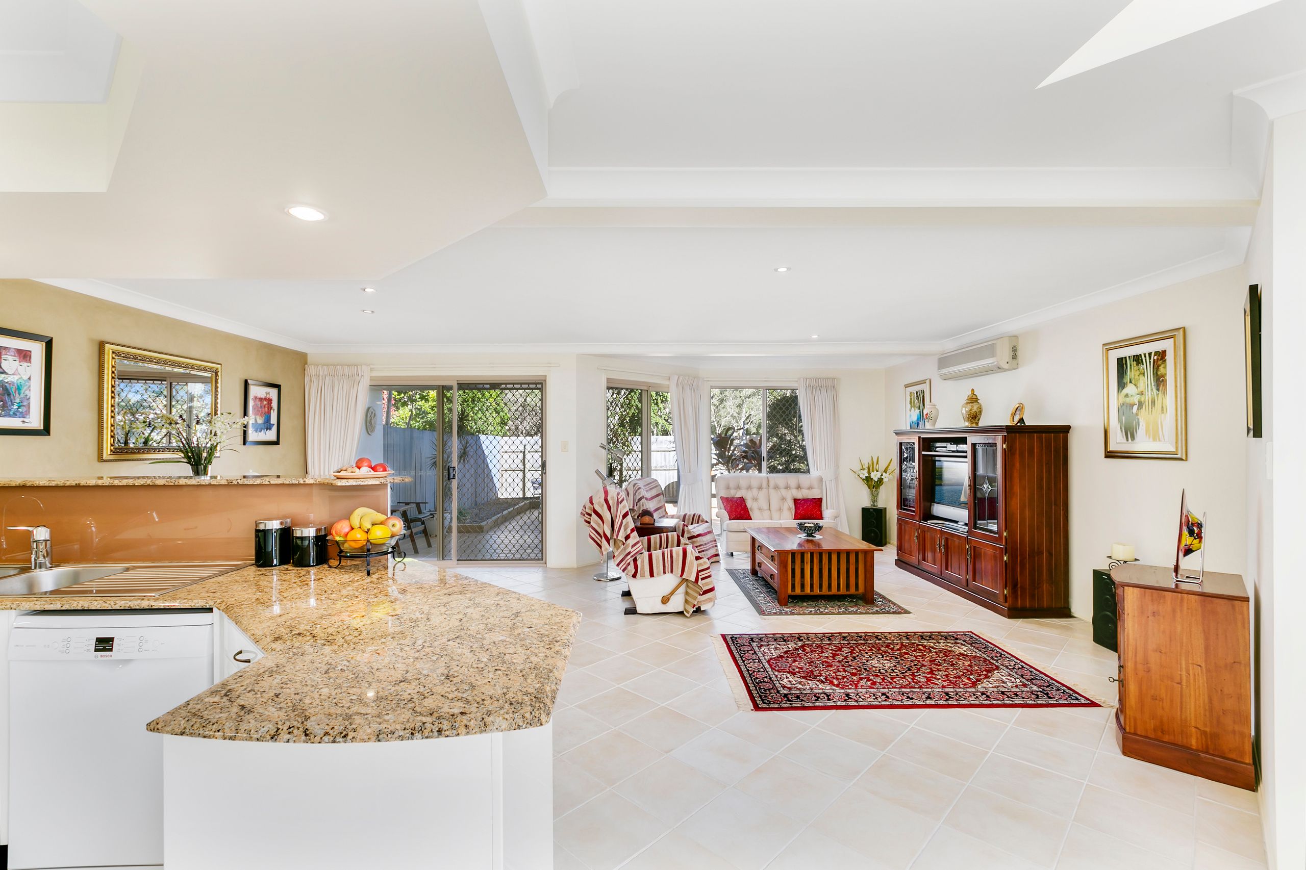88 Cotlew Street East, Southport QLD 4215