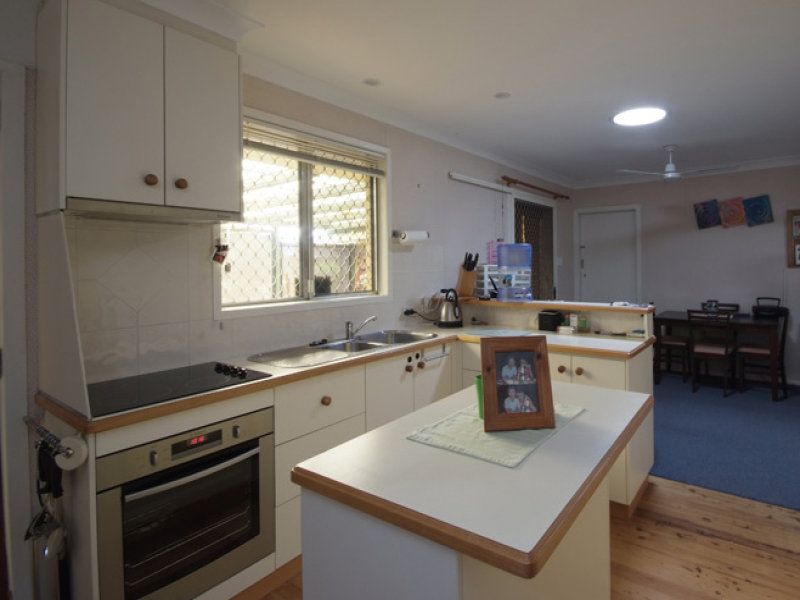 83 Drayton Road, Harristown, QLD 4350