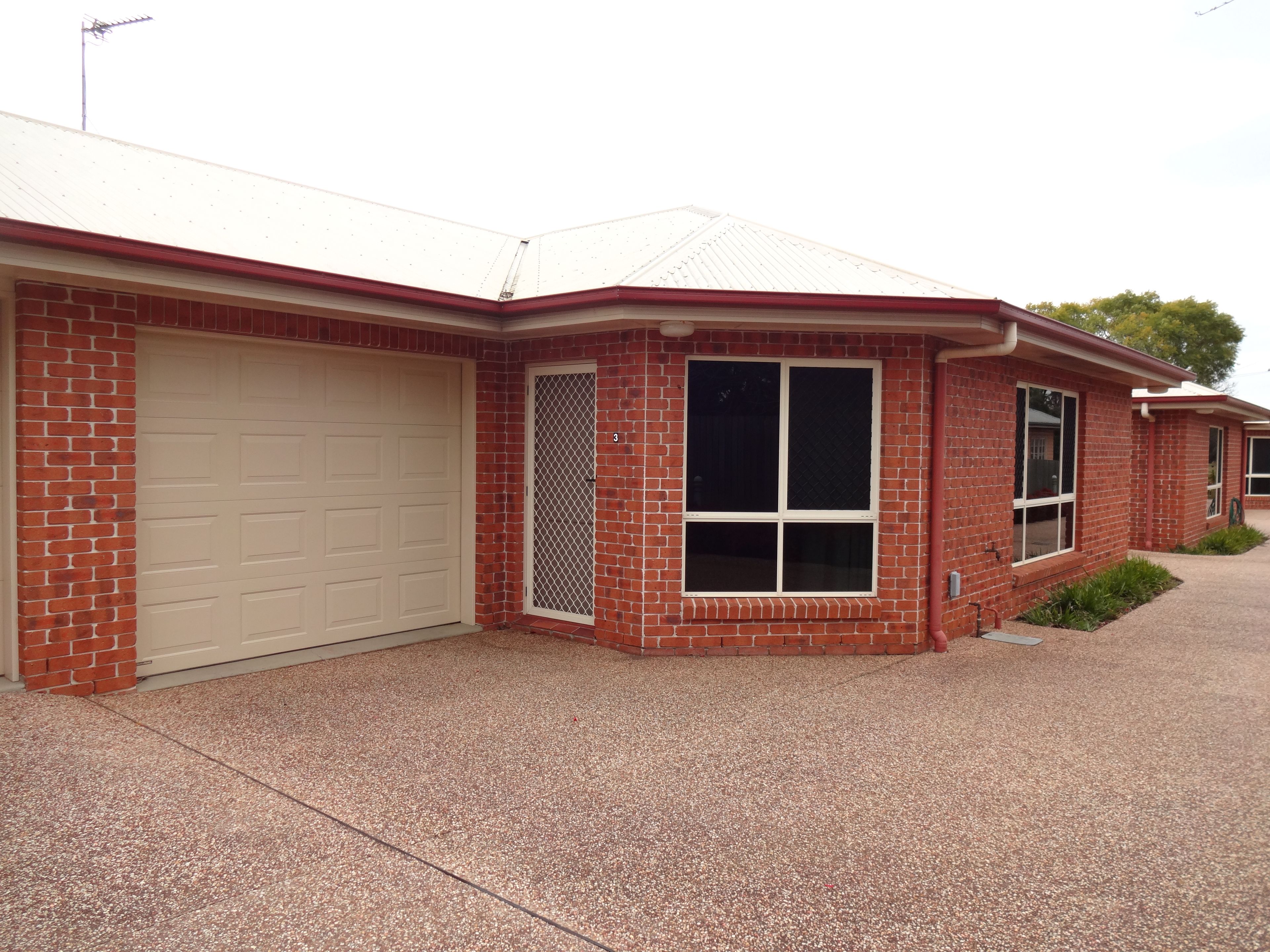 3/6 Victory Street, Newtown, QLD 4350