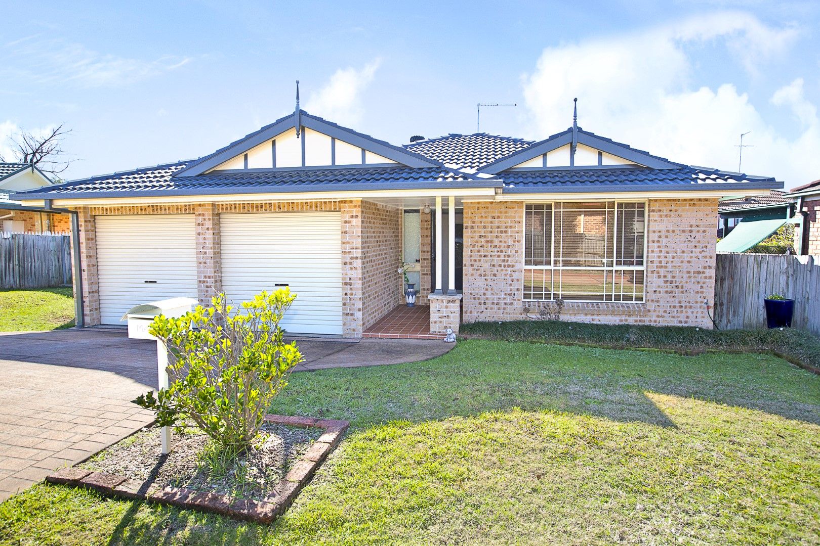 5 Litoria Place