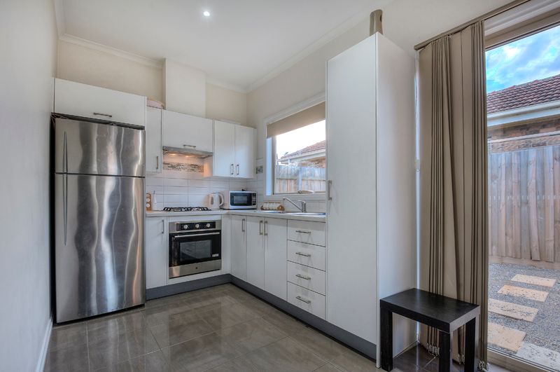 1/3 Edna Street, Thomastown, VIC 3074