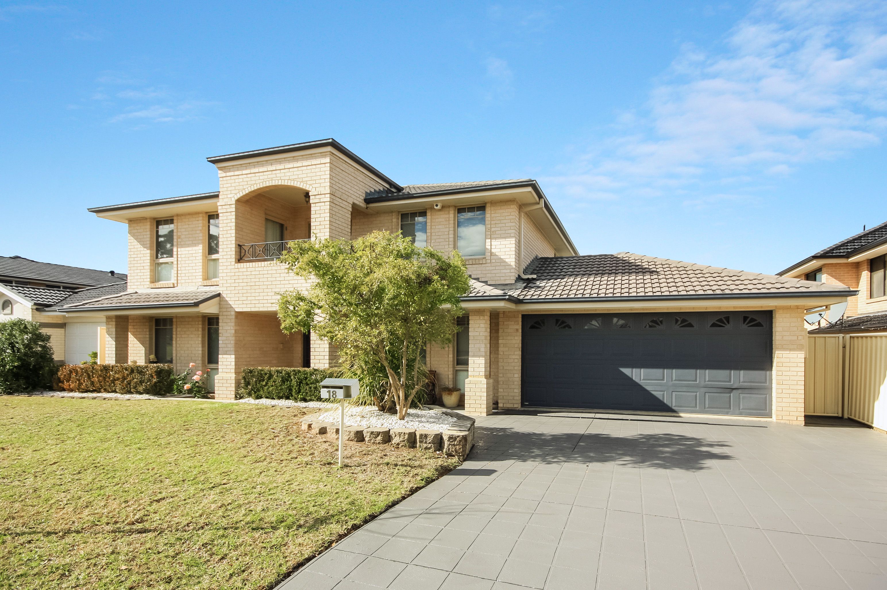 18 Oatley Circuit, Harrington Park, NSW 2567