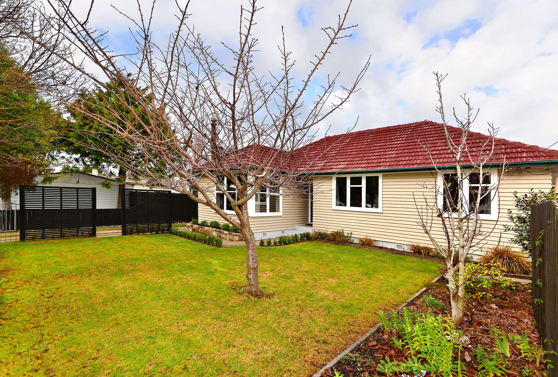 153 Bowhill Road, New Brighton, Christchurch City Real Estate Ray