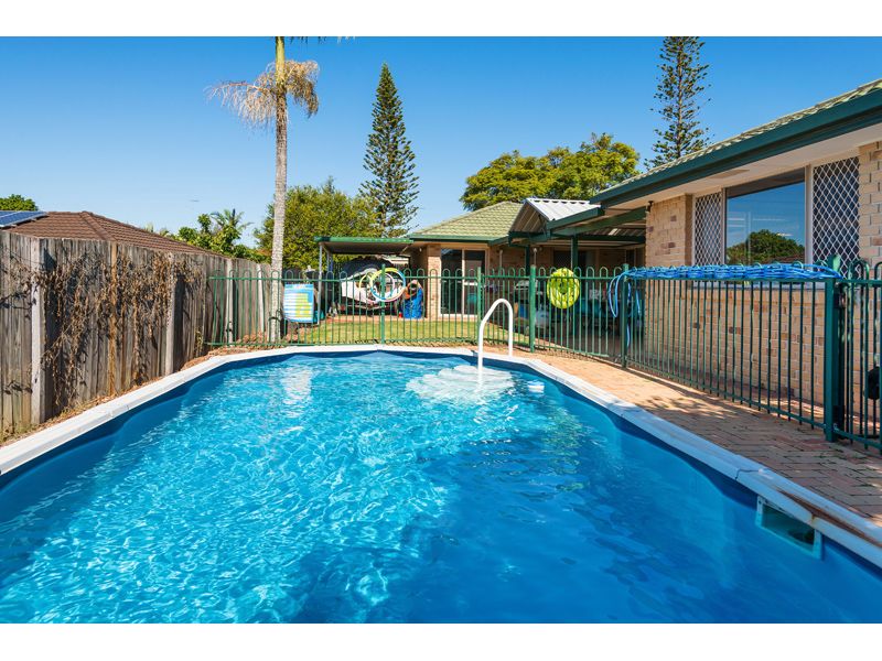 16 Hurlstone Street, Wishart, QLD 4122