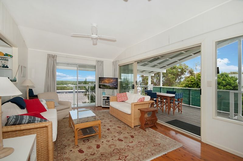 9 Beach Street, Yamba, NSW 2464