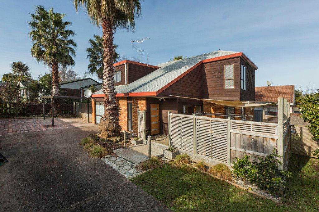 4/72 Moore Street, Howick, Manukau City