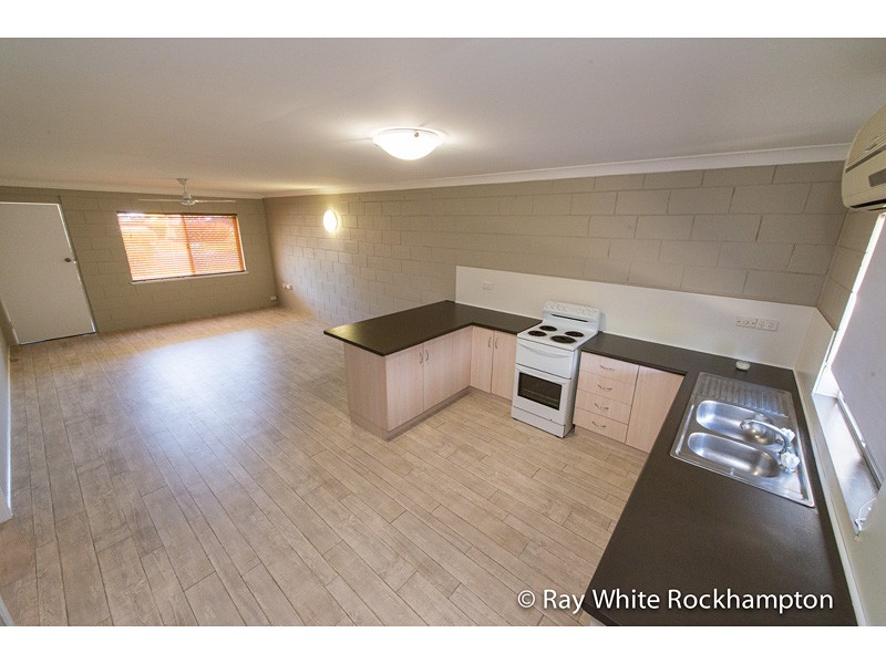 2/39 Cahill Street, Kawana, QLD 4701
