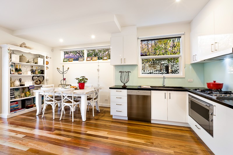 4 Carlisle Crescent, Hughesdale, VIC 3166