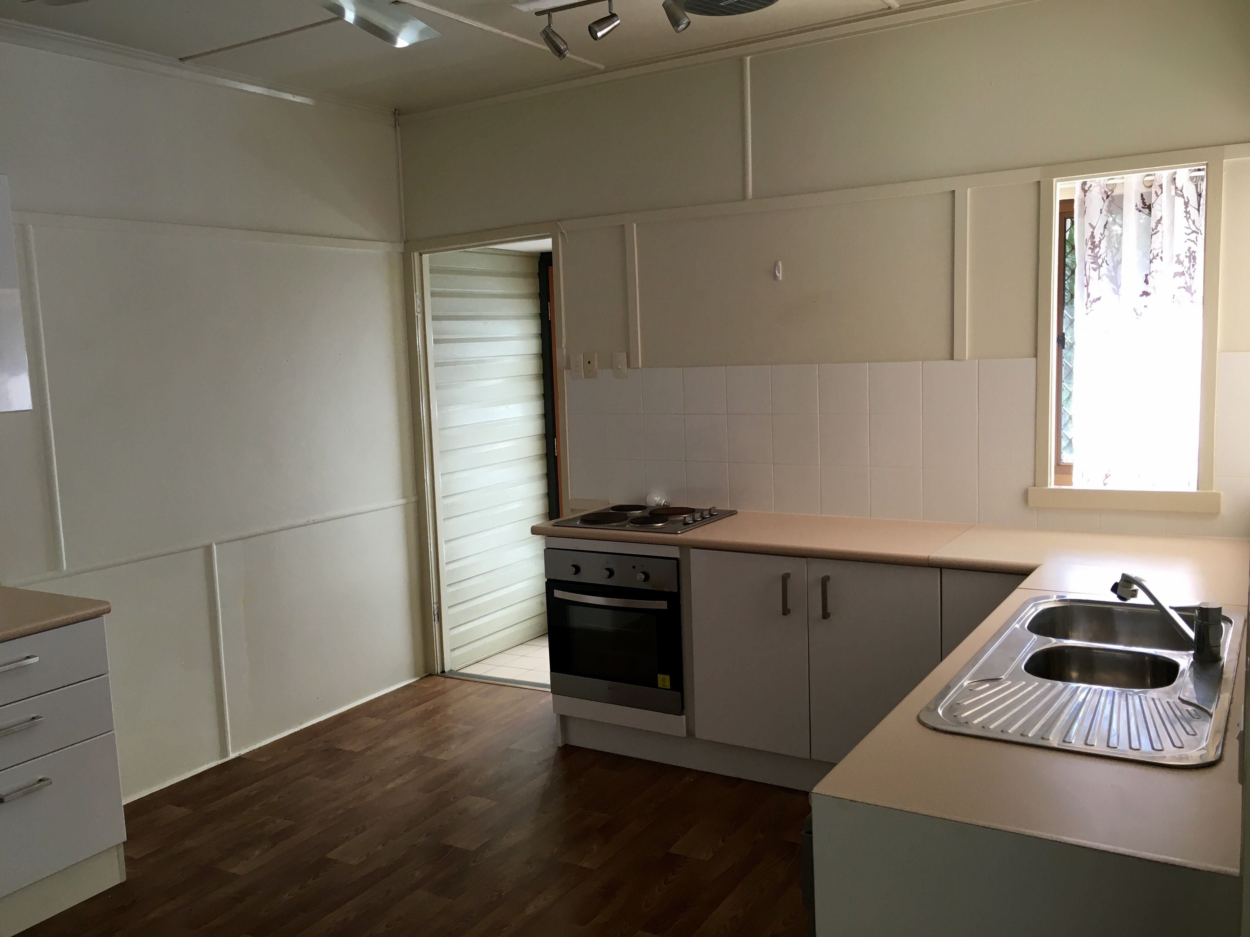 64 Watcombe Street, Wavell Heights, QLD 4012