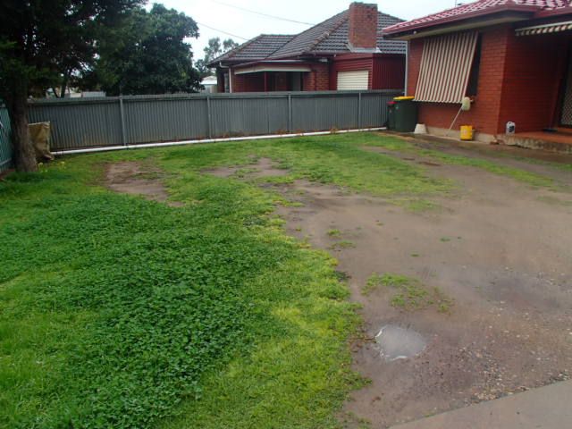 24 queen Street, Smithfield, SA 5114