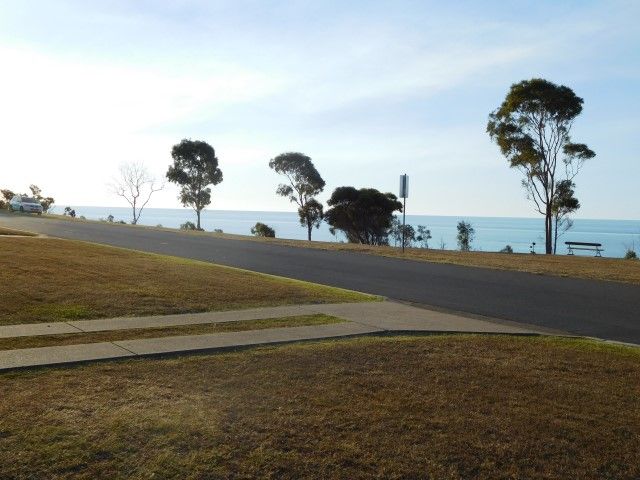 64 Esplanade, Point Vernon, QLD 4655