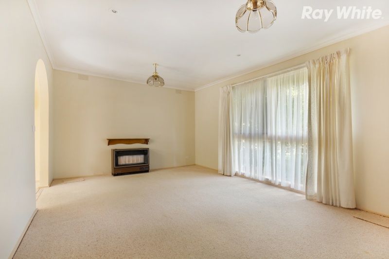 1 Narong Crescent, Knoxfield, VIC 3180