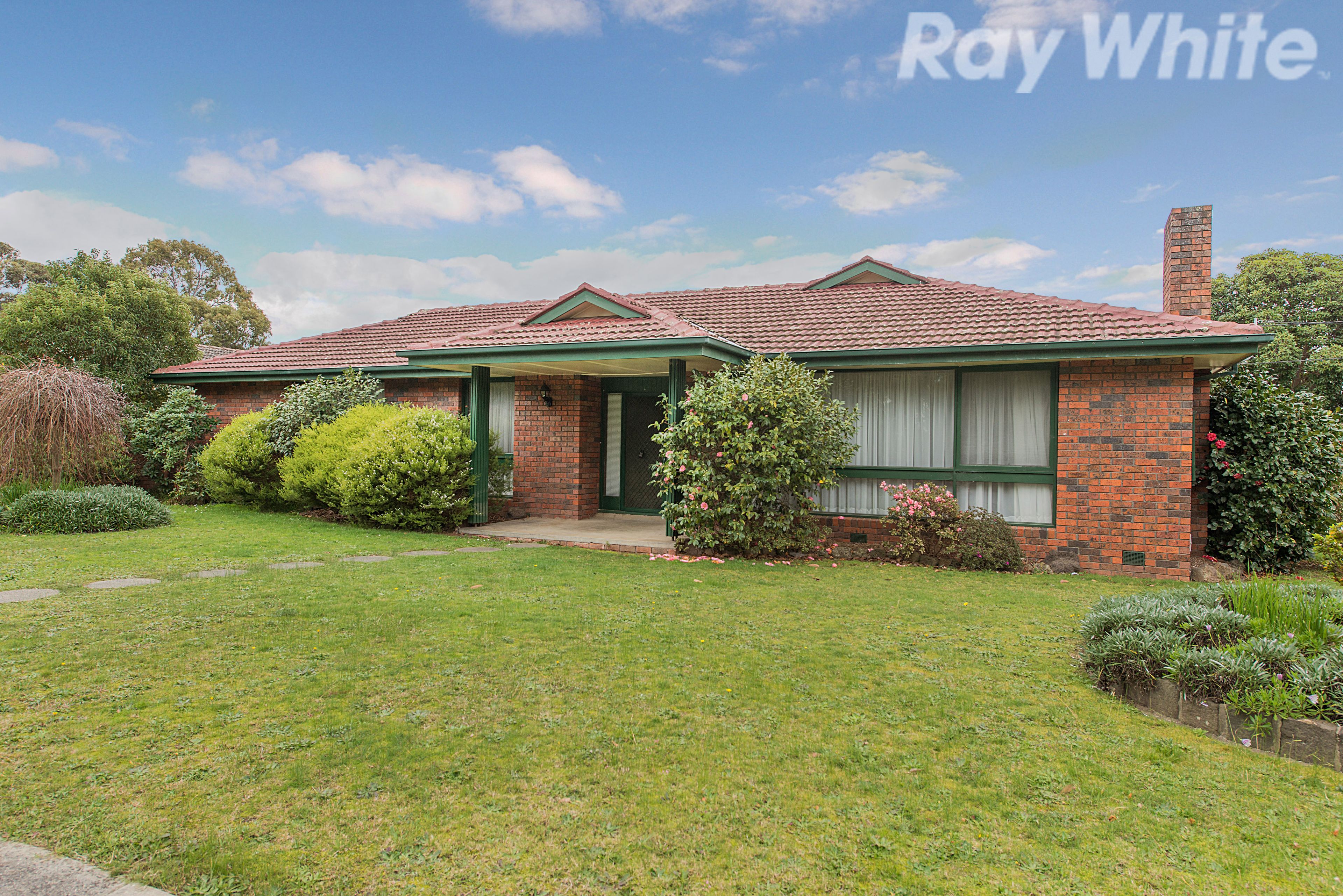 23 Beckenham Drive, Ferntree Gully VIC 3156