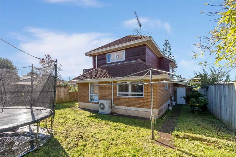 7B Gossamer Drive, Pakuranga, Manukau City
