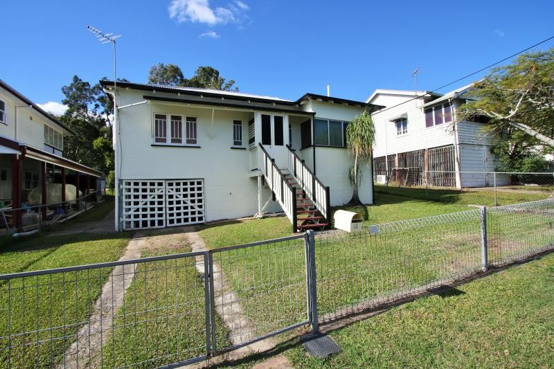 12 Smith Street, Holland Park, QLD 4121