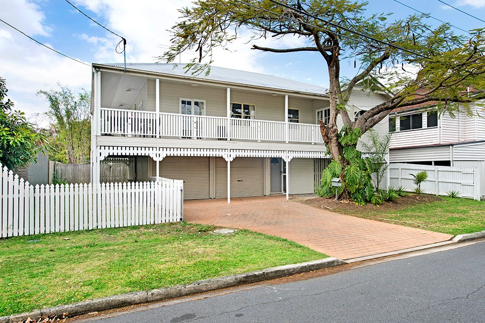 27 Barton Street, Hawthorne, QLD 4171