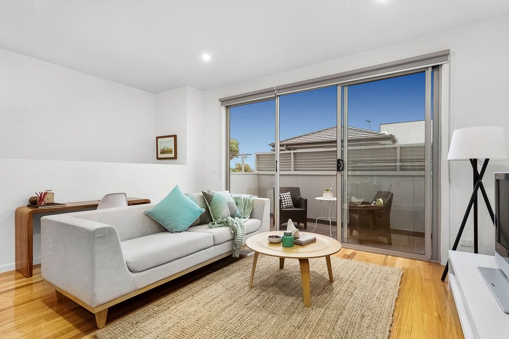 22 Irvine Crescent, Brunswick West VIC 3055