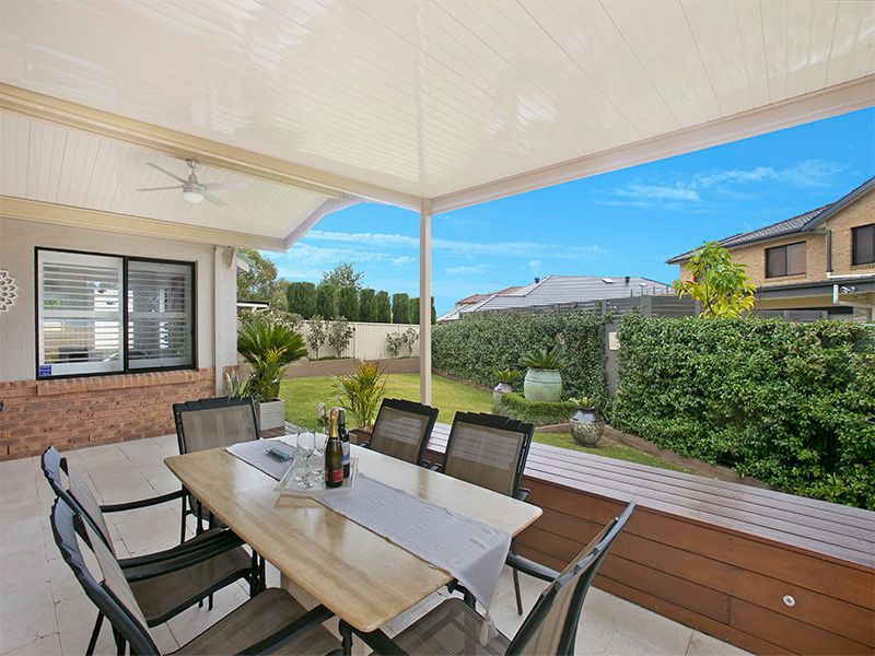 16 Link Circuit, Menai, NSW 2234
