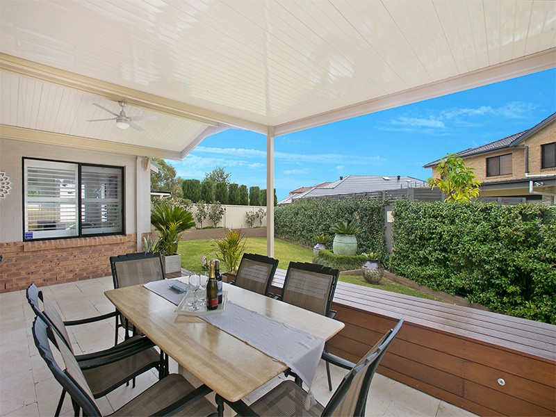 16 Link Circuit, Menai, NSW 2234