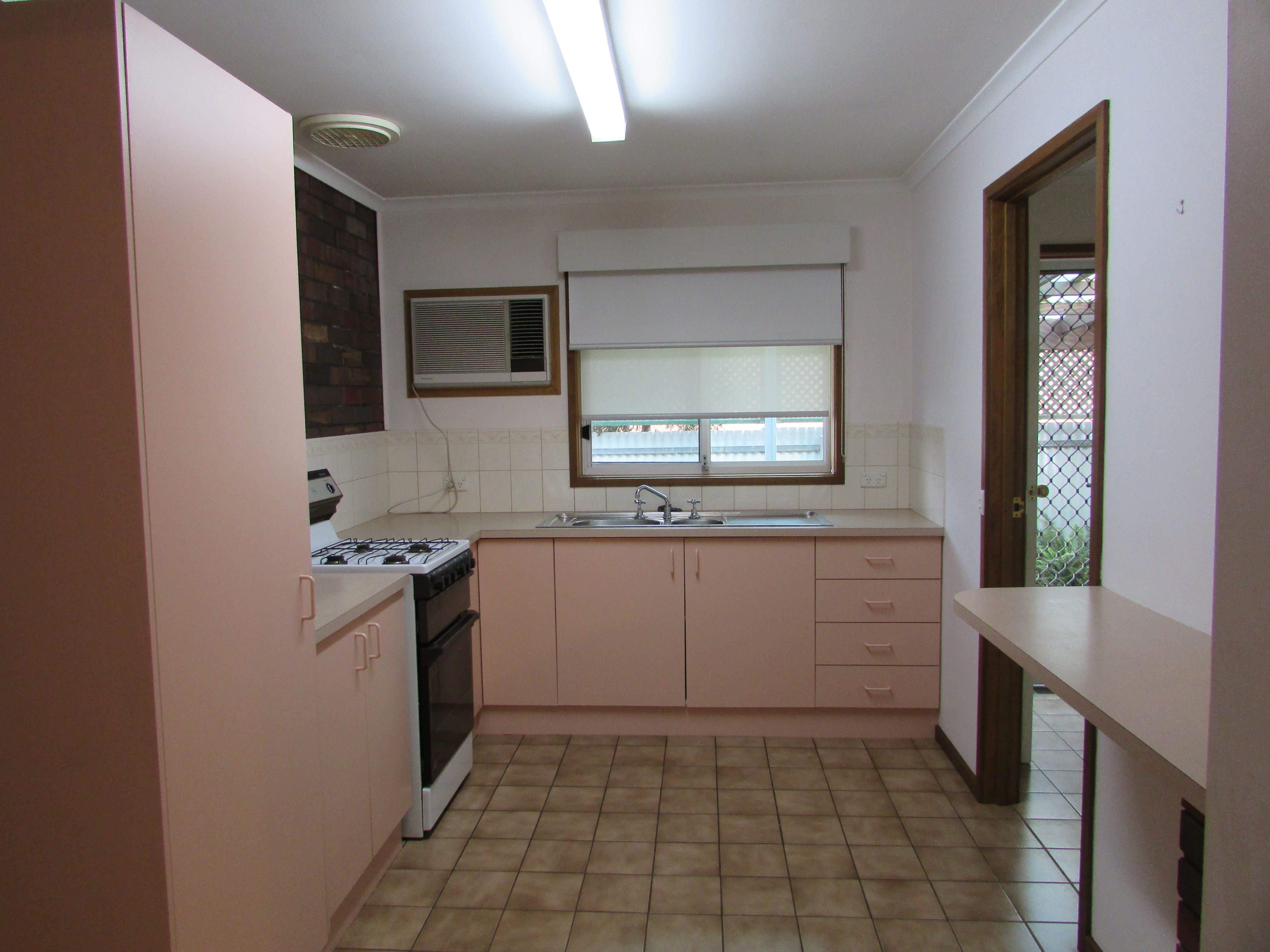 2/748 East Street, East Albury, NSW 2640
