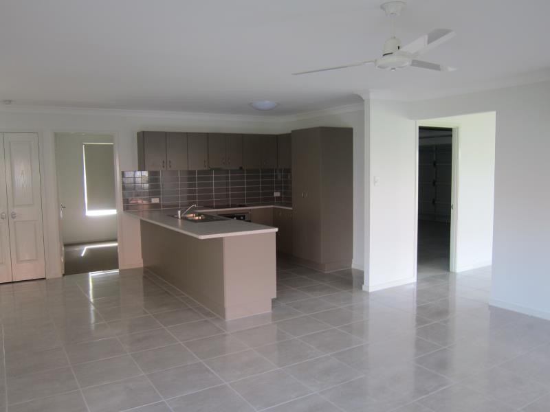 6 Crestwood Street, Bahrs Scrub, QLD 4207