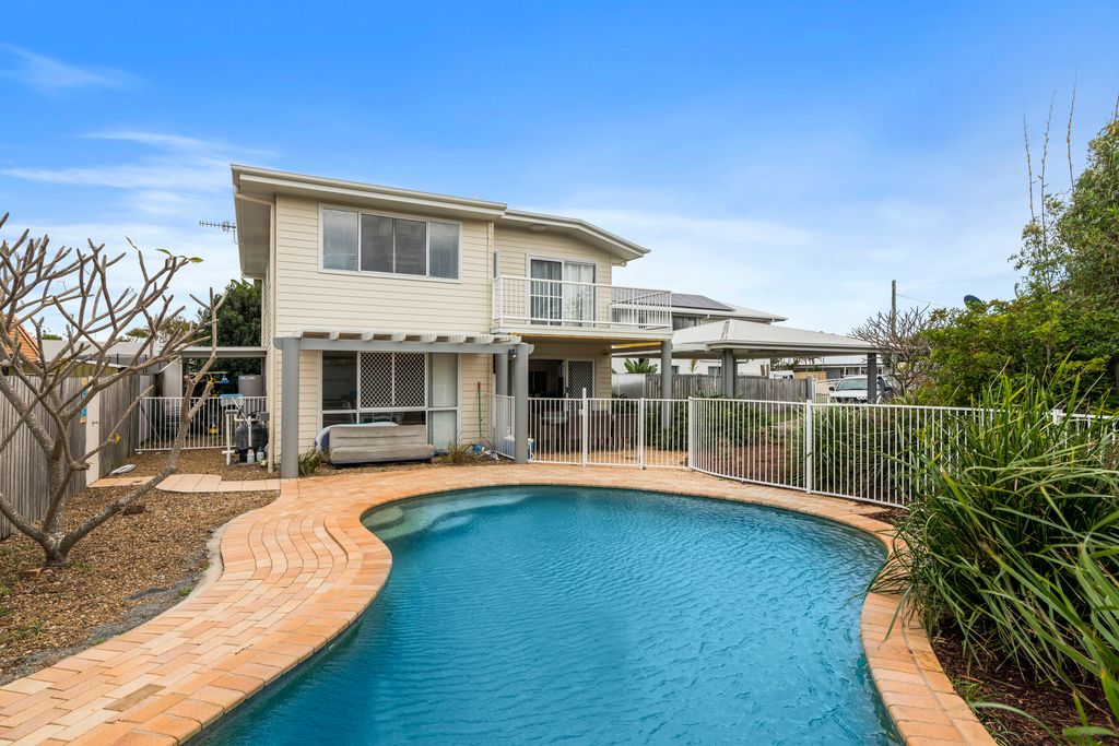 32 Fourteenth Avenue, Palm Beach, QLD 4221