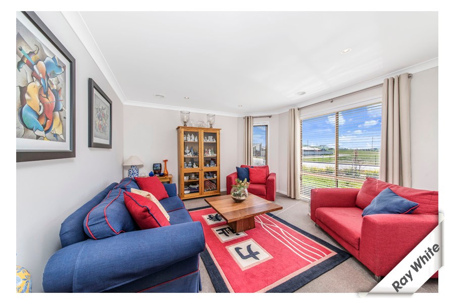 192 Macfarlane Burnet Avenue, Macgregor, ACT 2615