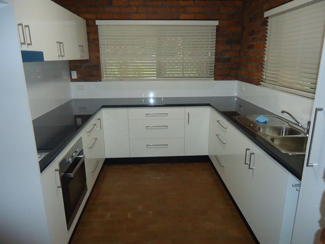 2/1 Kenewin Avenue, Maroochydore, QLD 4558