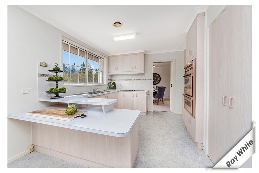 8 Mayo Street, Weetangera, ACT 2614