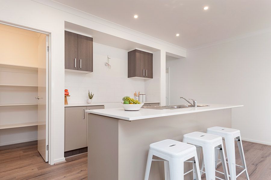 53 Peppertree Parade, Craigieburn, VIC 3064