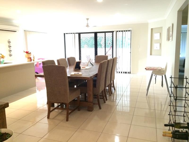 39 Bella Street, Cashmere, QLD 4500