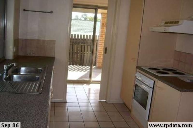 27 Wyena Street, Kallangur, QLD 4503