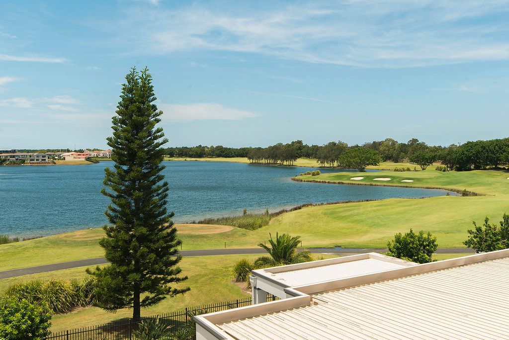8317 Magnolia Drive East, Hope Island, QLD 4212
