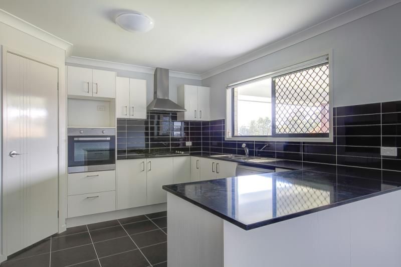 11 Fun Close, Bridgeman Downs, QLD 4035