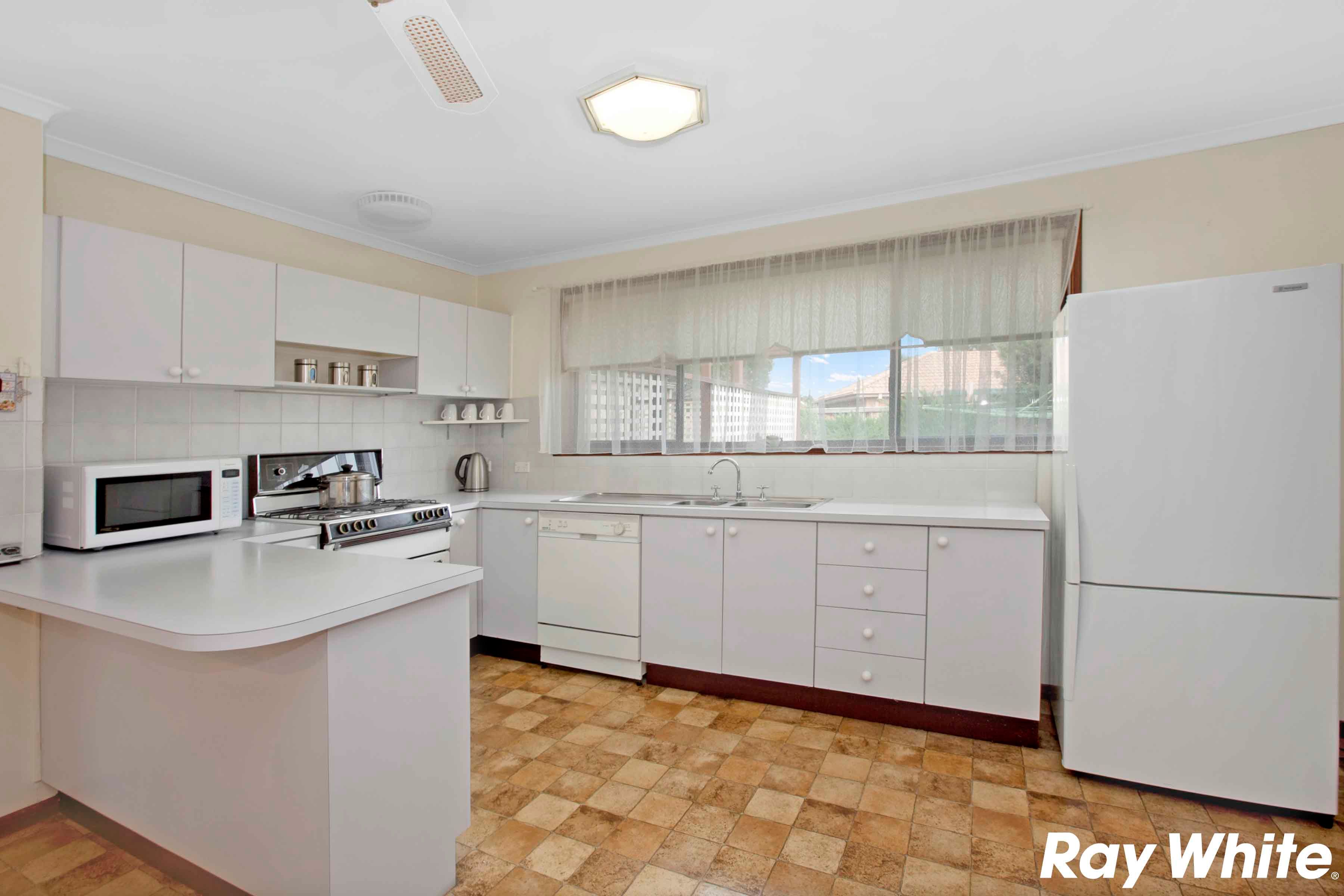 7 Oakbank Avenue, Mill Park, VIC 3082